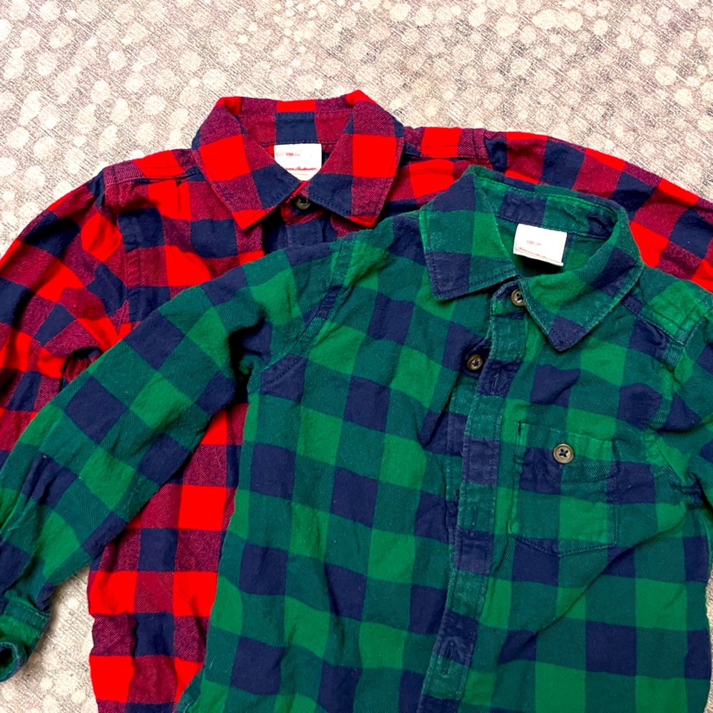 Two pack of boys hanna 4t flannel shirts
